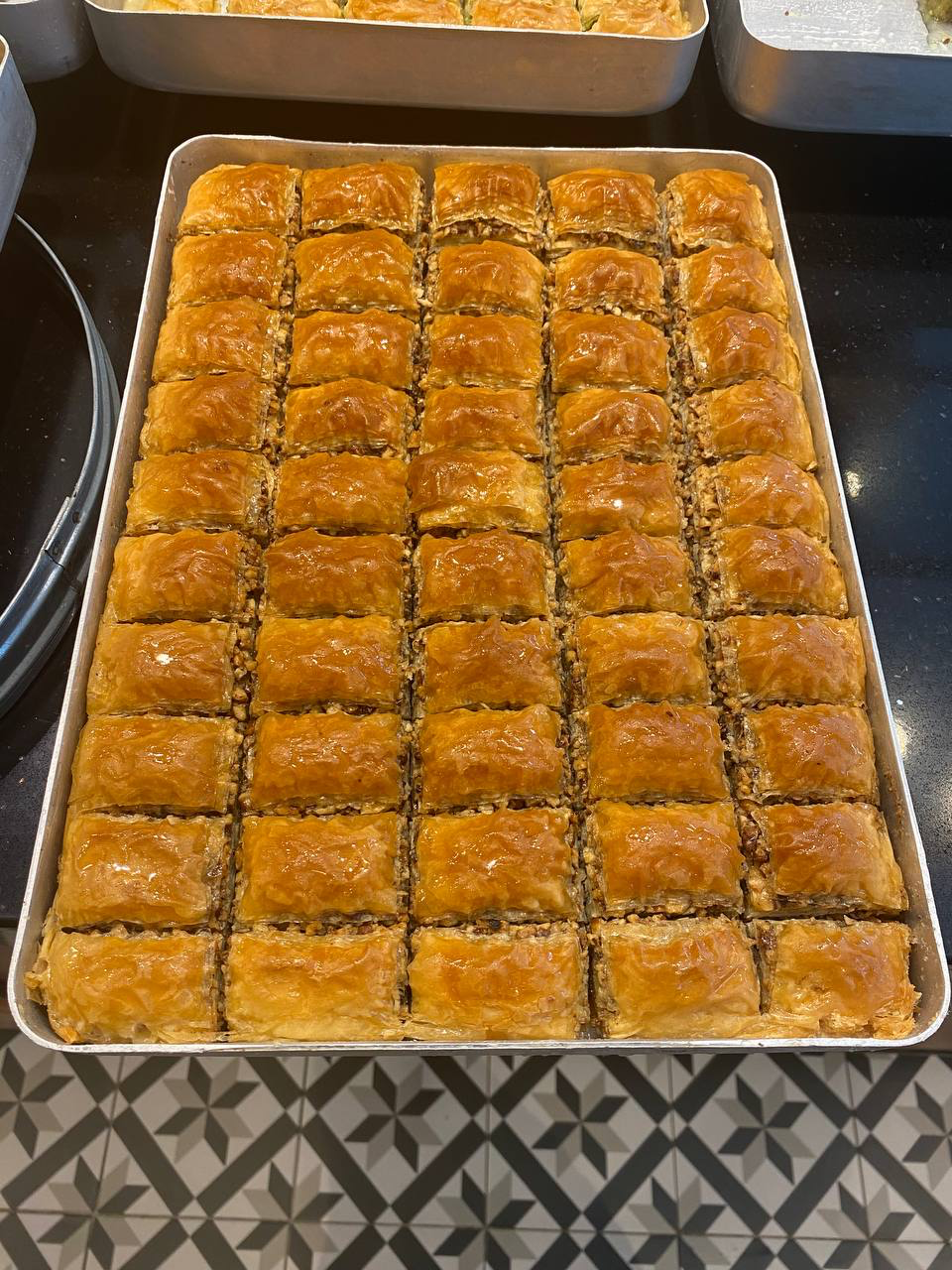 CLASSIC BAKLAWA WITH WALNUT