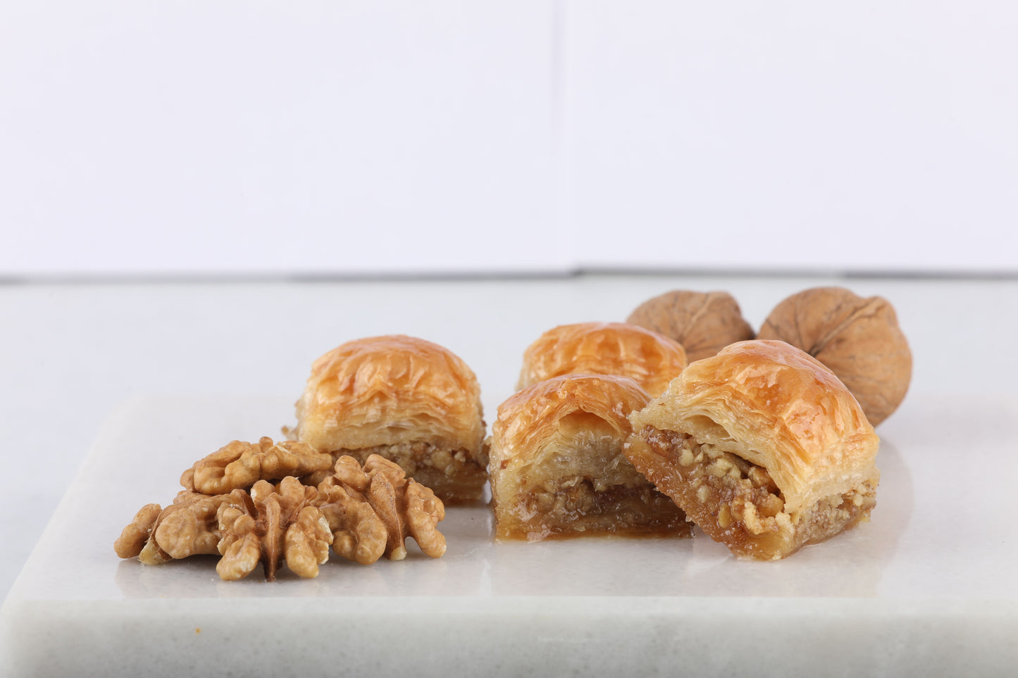 CLASSIC BAKLAWA WITH WALNUT